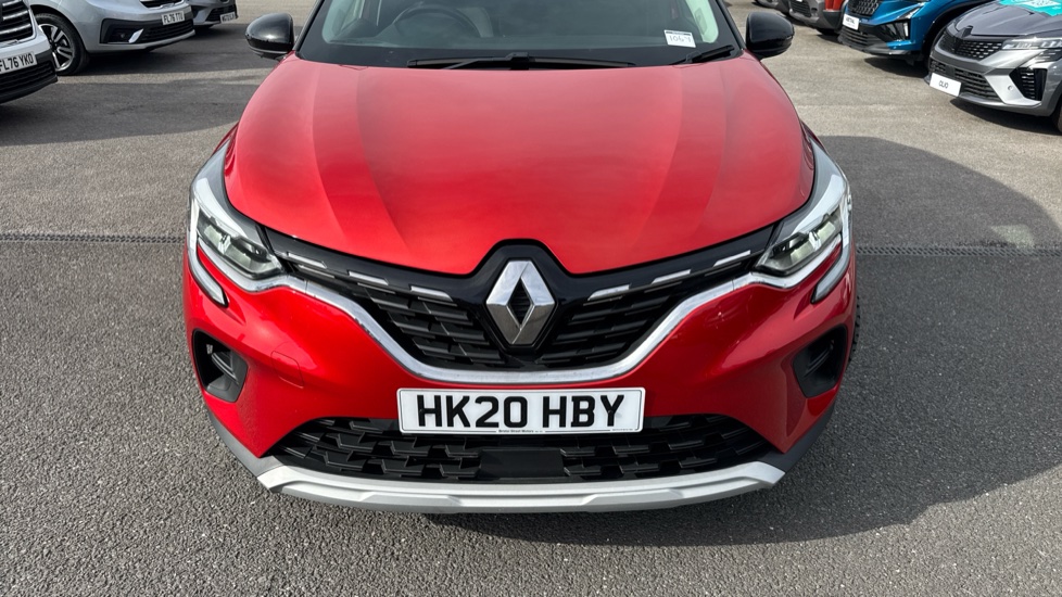 Renault Captur 1.3 TCE 130 Iconic 5dr Petrol Hatchback - Image 38