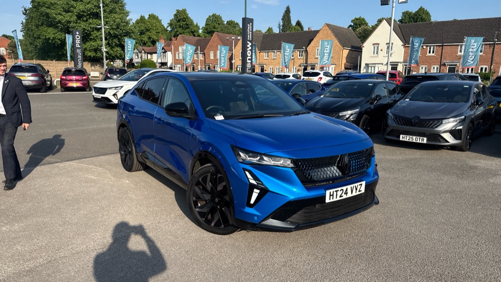 Renault Rafale E-Tech FHEV Iconic Esprit Alpine 5dr Auto 4C Hybrid Estate - Image 21