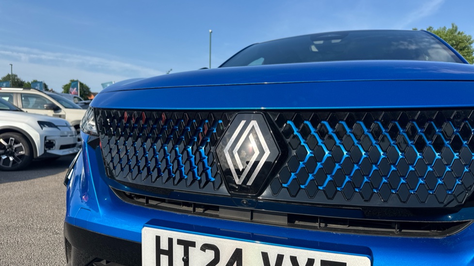 Renault Rafale E-Tech FHEV Iconic Esprit Alpine 5dr Auto 4C Hybrid Estate - Image 23