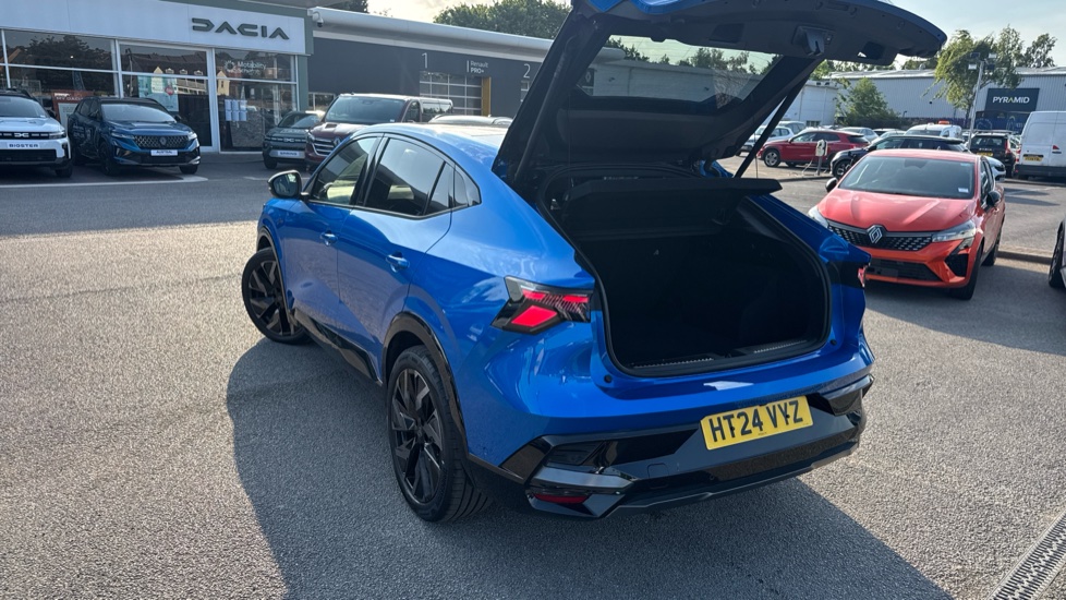 Renault Rafale E-Tech FHEV Iconic Esprit Alpine 5dr Auto 4C Hybrid Estate - Image 34