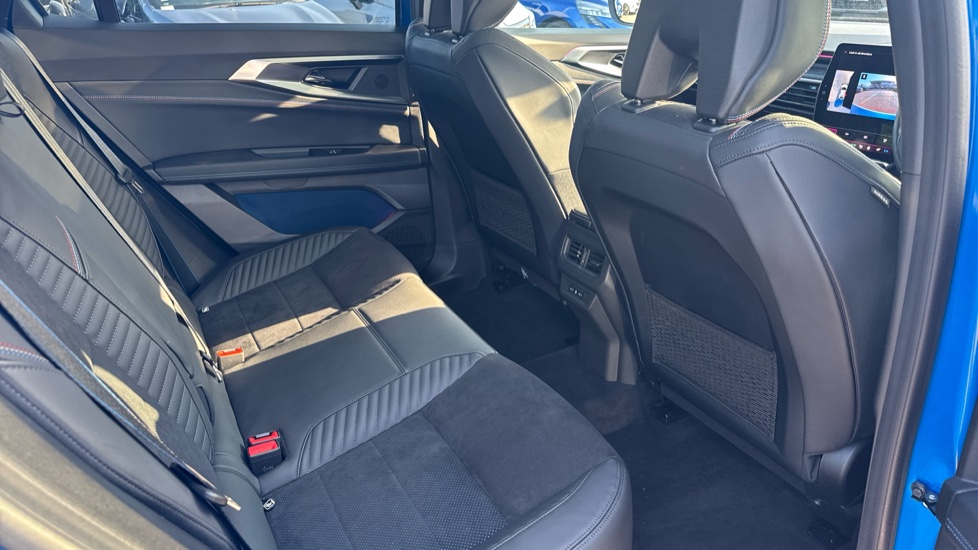 Renault Rafale E-Tech FHEV Iconic Esprit Alpine 5dr Auto 4C Hybrid Estate - Image 41