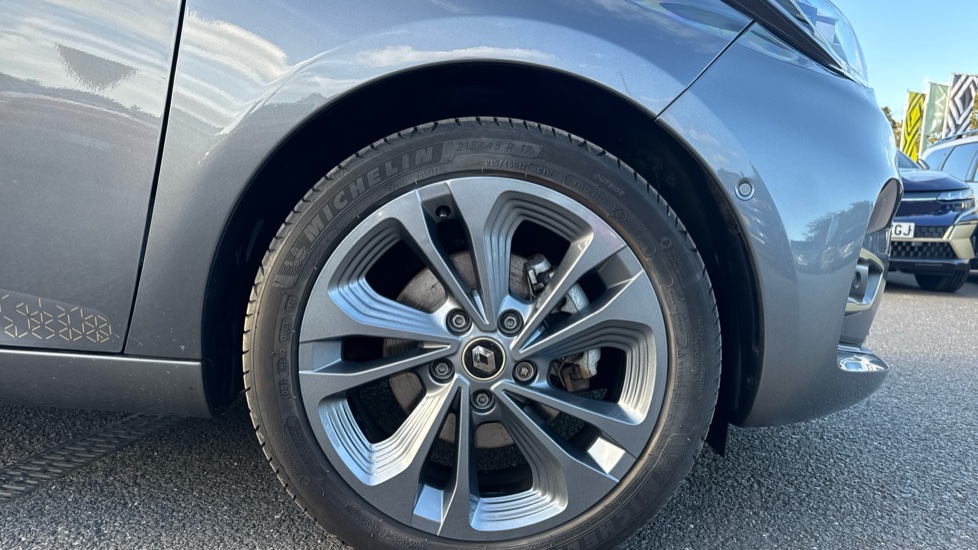 Renault Zoe 100kW Iconic R135 50kWh Boost Charge 5dr Auto Electric Hatchback - Image 7