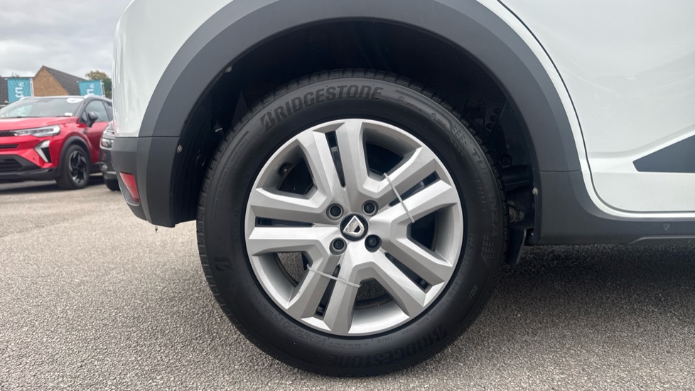 Dacia Sandero Stepway 1.0 TCe Comfort 5dr Petrol Hatchback - Image 7