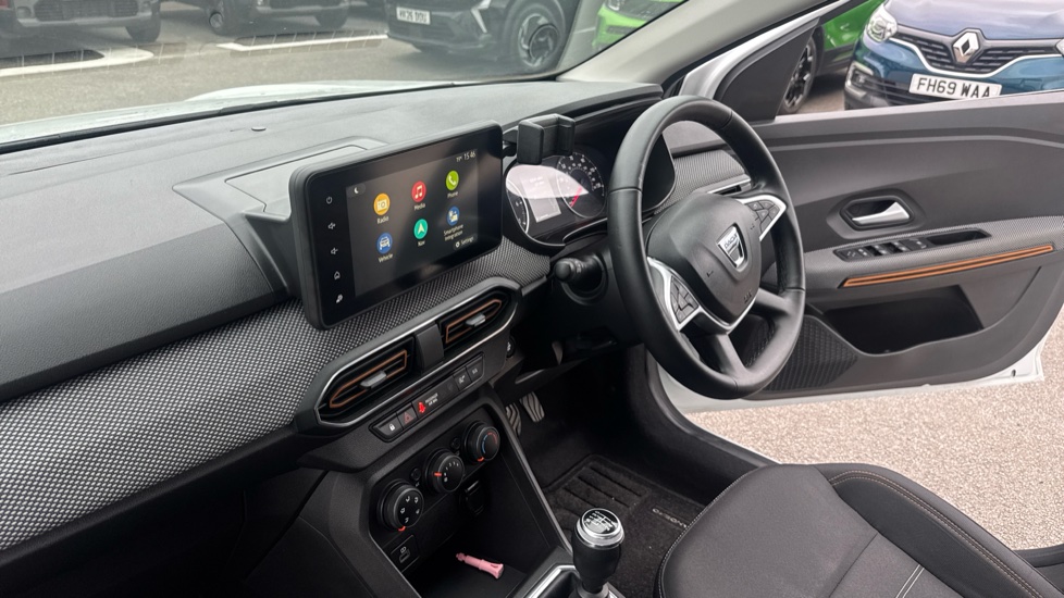 Dacia Sandero Stepway 1.0 TCe Comfort 5dr Petrol Hatchback - Image 9