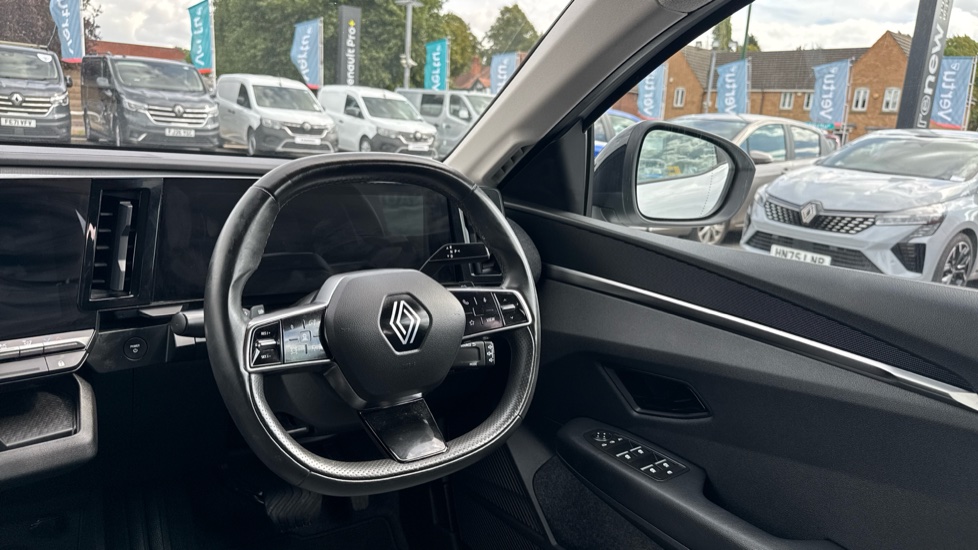 Renault Megane E-Tech EV60 160kW Equilibre 60kWh Optimum Charge 5dr Auto Electric Hatchback - Image 9