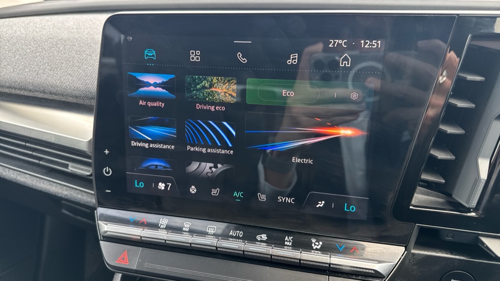 Renault Megane E-Tech EV60 160kW Equilibre 60kWh Optimum Charge 5dr Auto Electric Hatchback - Image 12