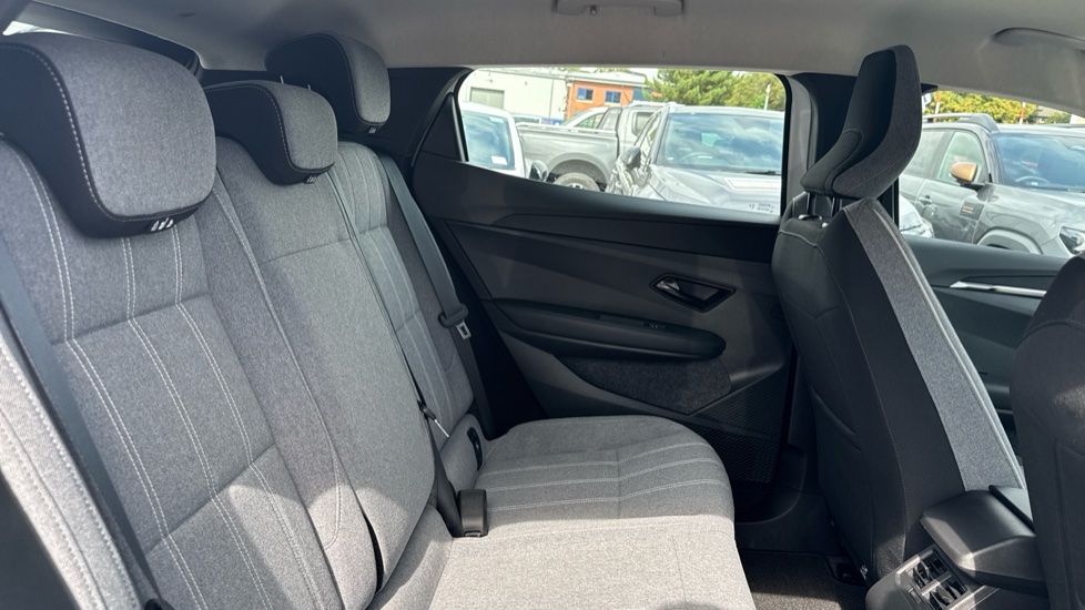 Renault Megane E-Tech EV60 160kW Equilibre 60kWh Optimum Charge 5dr Auto Electric Hatchback - Image 16