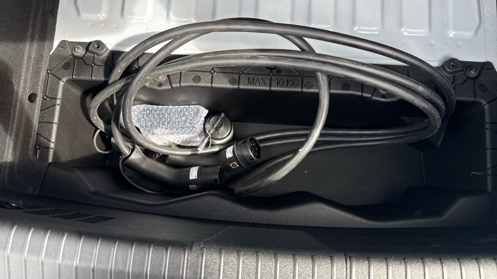Renault Megane E-Tech EV60 160kW Equilibre 60kWh Optimum Charge 5dr Auto Electric Hatchback - Image 35