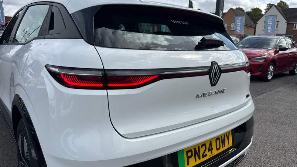 Renault Megane E-Tech EV60 160kW Equilibre 60kWh Optimum Charge 5dr Auto Electric Hatchback - Image 36