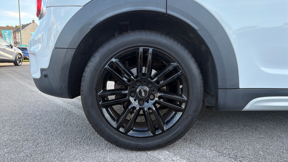 MINI Countryman 1.5 Cooper Exclusive 5dr Petrol Hatchback - Image 7