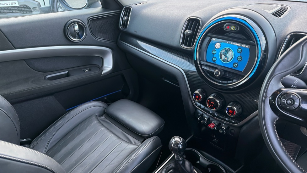 MINI Countryman 1.5 Cooper Exclusive 5dr Petrol Hatchback - Image 14