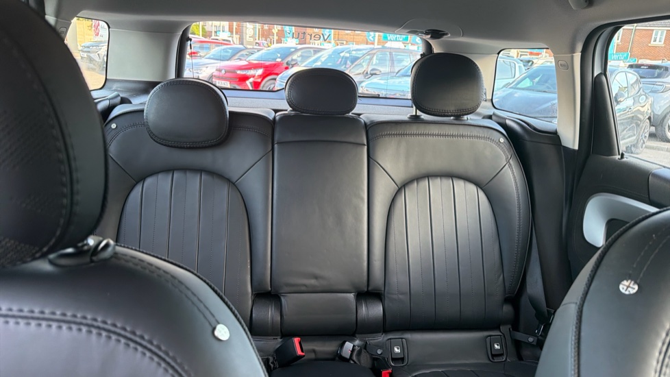 MINI Countryman 1.5 Cooper Exclusive 5dr Petrol Hatchback - Image 15