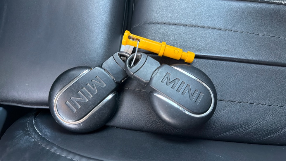 MINI Countryman 1.5 Cooper Exclusive 5dr Petrol Hatchback - Image 19
