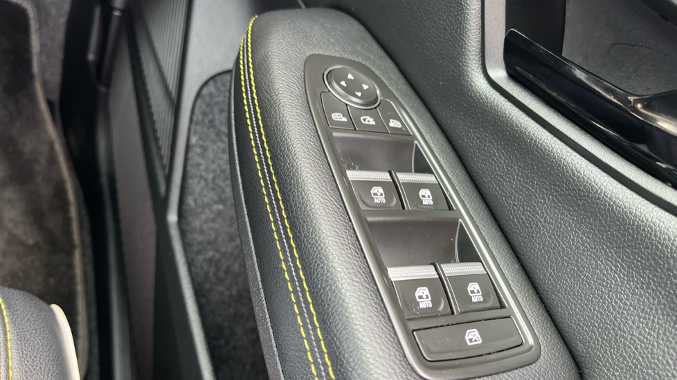 Renault Megane E-Tech EV60 160kW Iconic 60kWh Optimum Charge 5dr Auto Electric Hatchback - Image 25