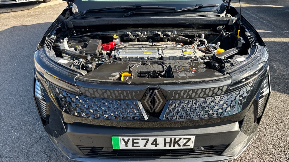 Renault Scenic E-Tech 160kW Esprit Alpine 87kWh Long Range 5dr Auto Electric Estate - Image 8
