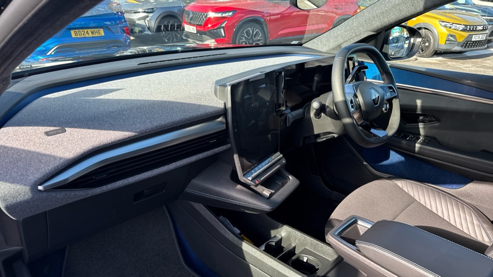 Renault Scenic E-Tech 160kW Esprit Alpine 87kWh Long Range 5dr Auto Electric Estate - Image 9