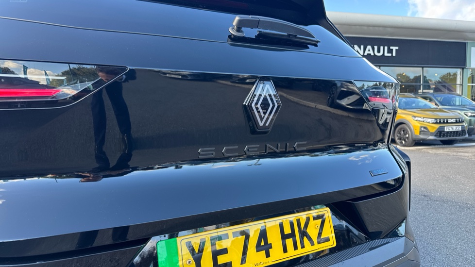 Renault Scenic E-Tech 160kW Esprit Alpine 87kWh Long Range 5dr Auto Electric Estate - Image 32