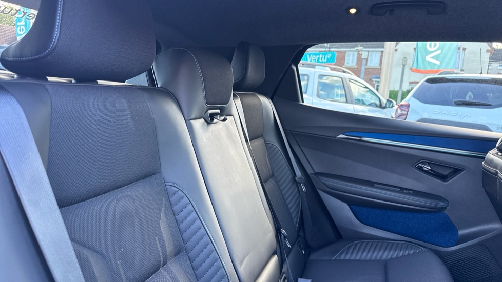 Renault Scenic E-Tech 160kW Esprit Alpine 87kWh Long Range 5dr Auto Electric Estate - Image 45