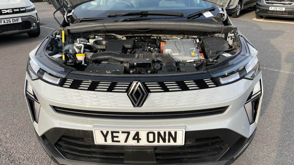 Renault Symbioz 1.6 E-Tech FHEV 145 Techno 5dr Auto Hybrid Estate - Image 8