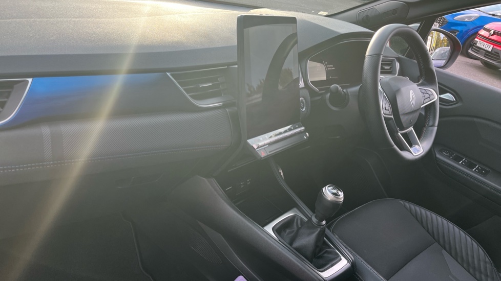 Renault Symbioz 1.3 TCe 140 Techno Esprit Alpine 5dr Petrol Estate - Image 9