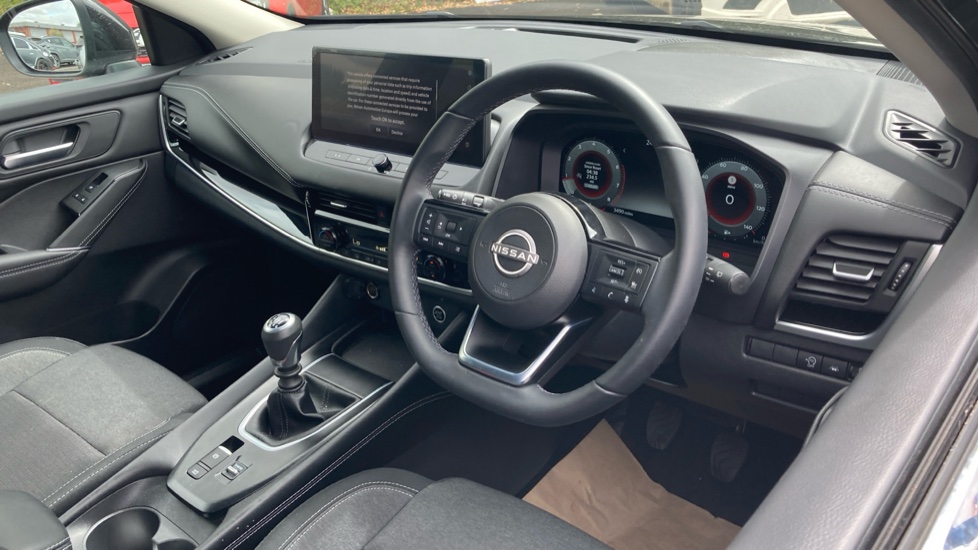 Nissan Qashqai 1.3 DiG-T MH N-Connecta 5dr Petrol Hatchback - Image 11