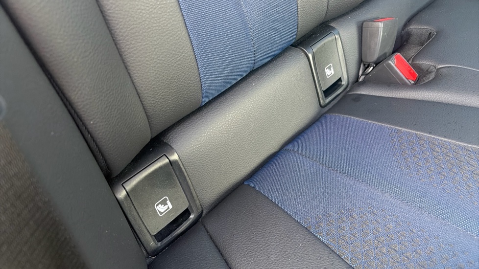 BMW 2 Series 218i [136] M Sport 4dr DCT Petrol Saloon - Image 41