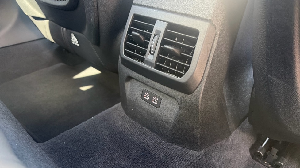 BMW 2 Series 218i [136] M Sport 4dr DCT Petrol Saloon - Image 42