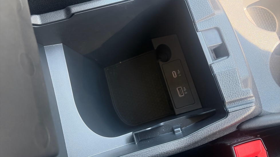 Nissan Qashqai 1.5 E-Power N-Connecta 5dr Auto Hybrid Hatchback - Image 36