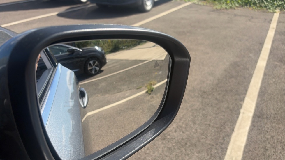 Nissan Qashqai 1.5 E-Power N-Connecta 5dr Auto Hybrid Hatchback - Image 37