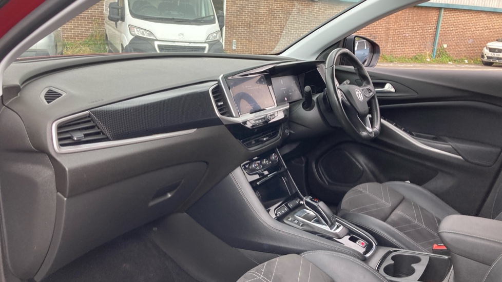 Vauxhall Grandland 1.5 Turbo D Ultimate 5dr Auto Diesel Hatchback - Image 9