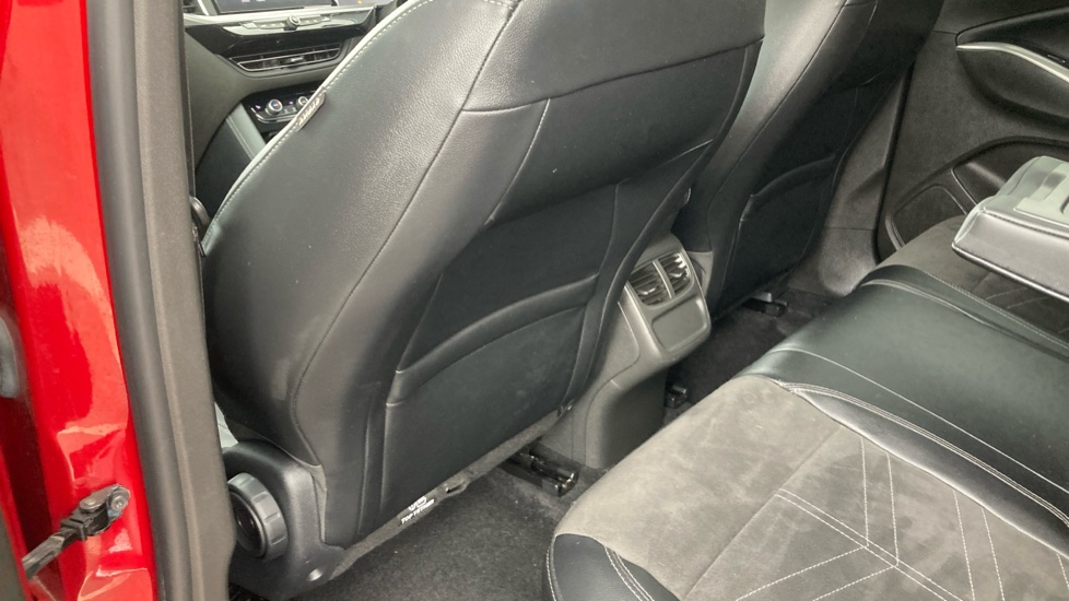 Vauxhall Grandland 1.5 Turbo D Ultimate 5dr Auto Diesel Hatchback - Image 32