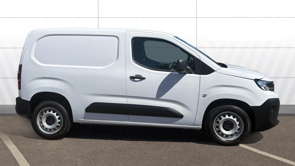 Peugeot Partner Standard Diesel 1.5 BlueHDi 130 Professional Van EAT8 - Image 5