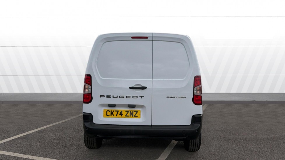 Peugeot Partner Standard Diesel 1.5 BlueHDi 130 Professional Van EAT8 - Image 6