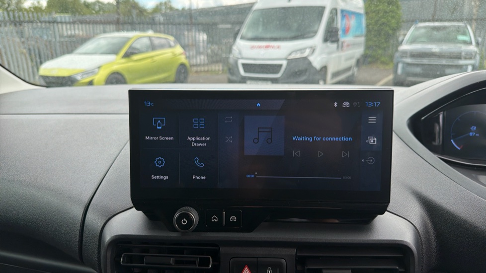 Peugeot Partner Standard Diesel 1.5 BlueHDi 130 Professional Van EAT8 - Image 12