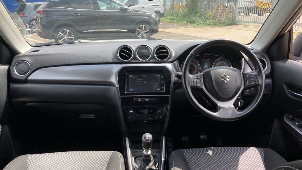 Suzuki Vitara 1.4 Boosterjet 48V Hybrid SZ-T 5dr Petrol Estate - Image 10