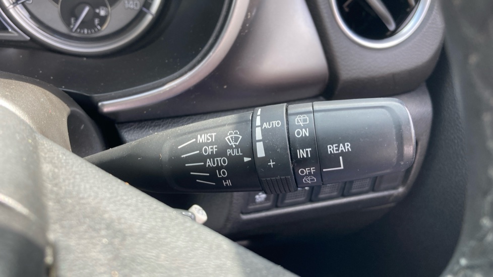 Suzuki Vitara 1.4 Boosterjet 48V Hybrid SZ-T 5dr Petrol Estate - Image 25