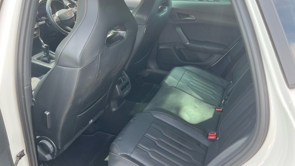 CUPRA Formentor 1.5 TSI 150 V2 5dr Petrol Estate - Image 16