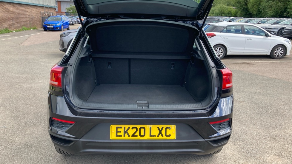 Volkswagen T-Roc 1.0 TSI S 5dr Petrol Hatchback - Image 4