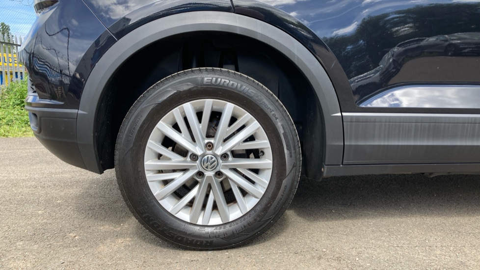 Volkswagen T-Roc 1.0 TSI S 5dr Petrol Hatchback - Image 7