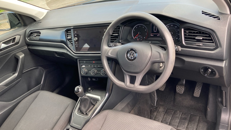 Volkswagen T-Roc 1.0 TSI S 5dr Petrol Hatchback - Image 11