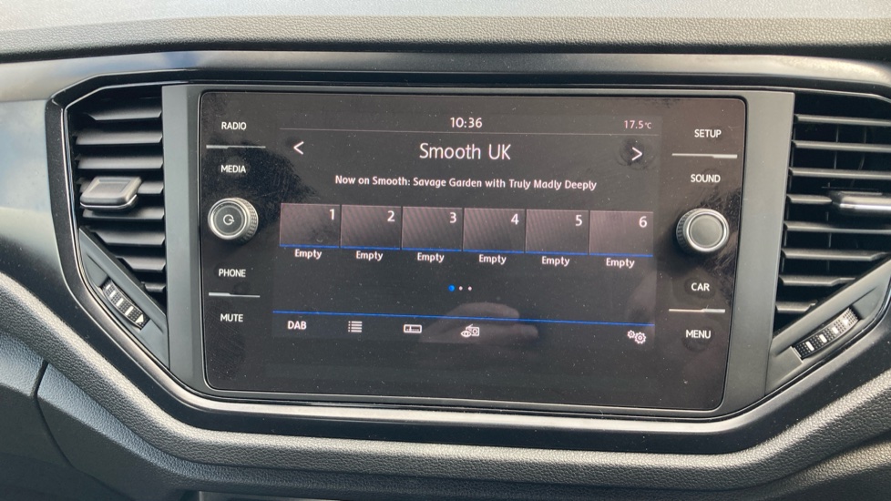 Volkswagen T-Roc 1.0 TSI S 5dr Petrol Hatchback - Image 12