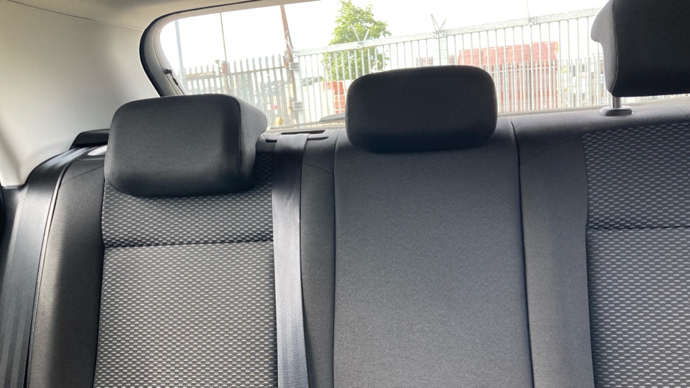 Volkswagen T-Roc 1.0 TSI S 5dr Petrol Hatchback - Image 15