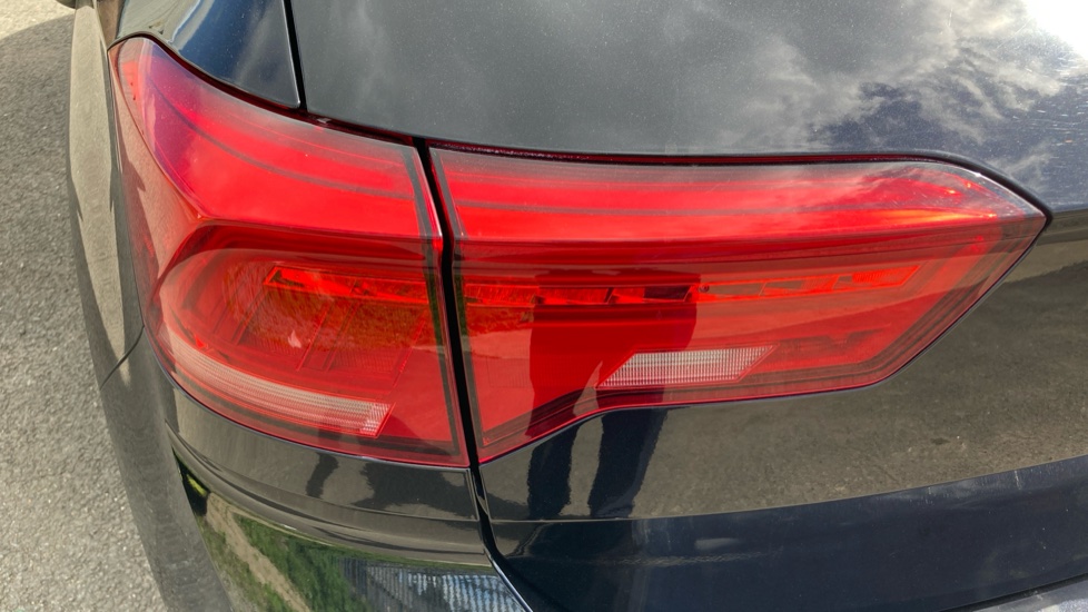 Volkswagen T-Roc 1.0 TSI S 5dr Petrol Hatchback - Image 31