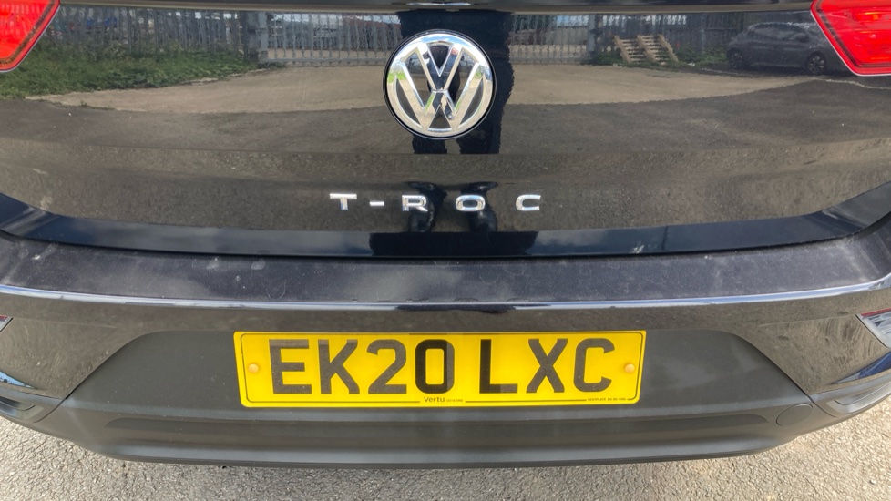 Volkswagen T-Roc 1.0 TSI S 5dr Petrol Hatchback - Image 32