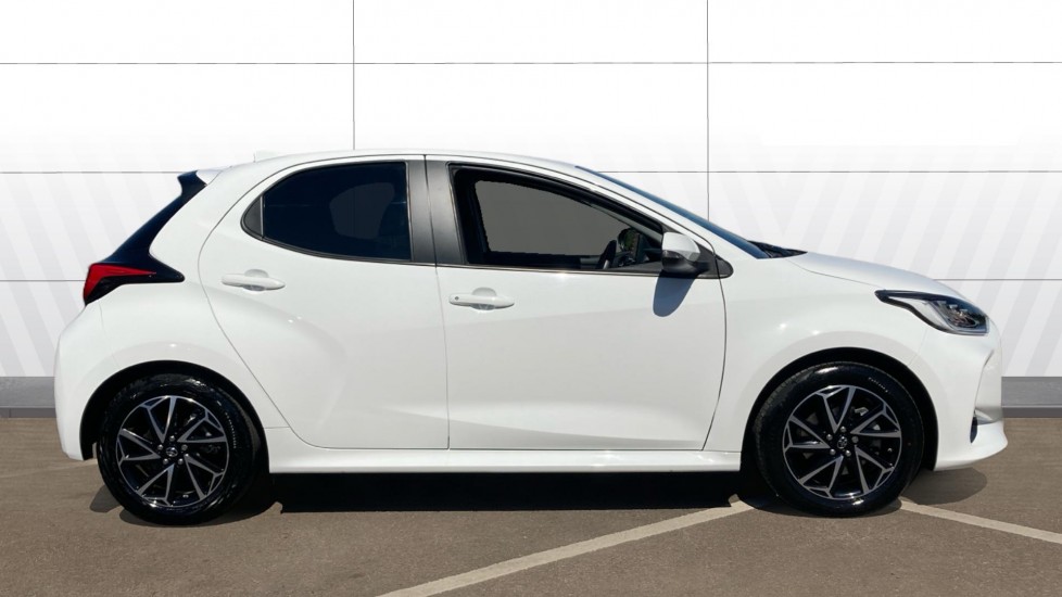 Toyota Yaris 1.5 Hybrid Design 5dr CVT Hybrid Hatchback - Image 5