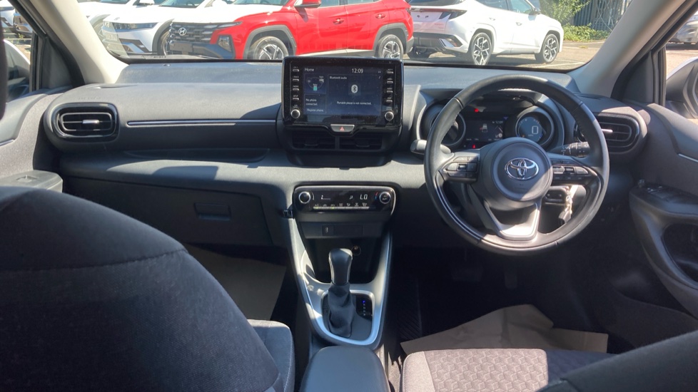 Toyota Yaris 1.5 Hybrid Design 5dr CVT Hybrid Hatchback - Image 10