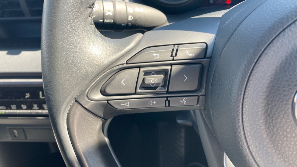 Toyota Yaris 1.5 Hybrid Design 5dr CVT Hybrid Hatchback - Image 31