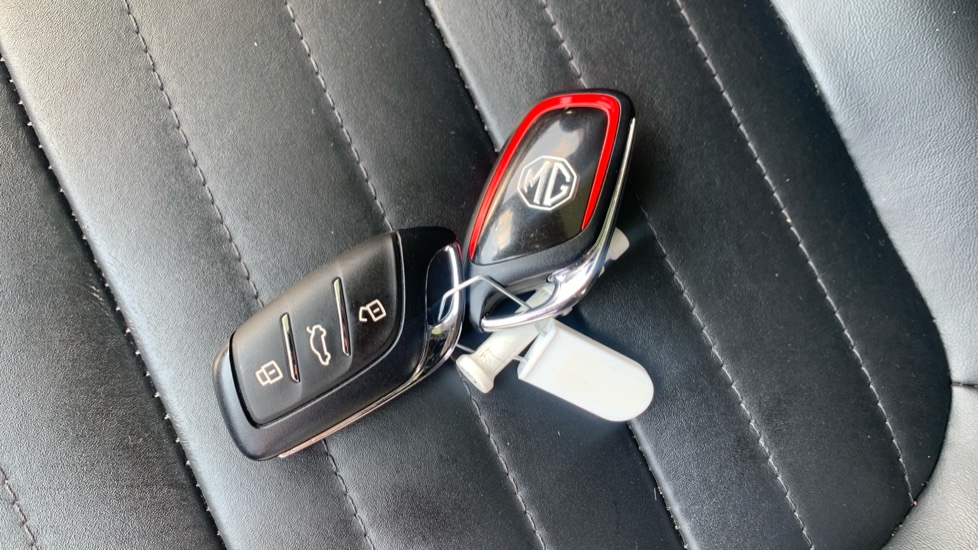 MG HS 1.5 T-GDI Exclusive 5dr Petrol Hatchback - Image 20