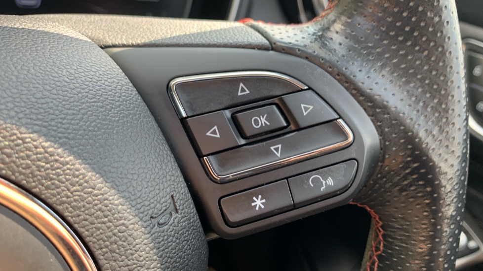 MG HS 1.5 T-GDI Exclusive 5dr Petrol Hatchback - Image 38
