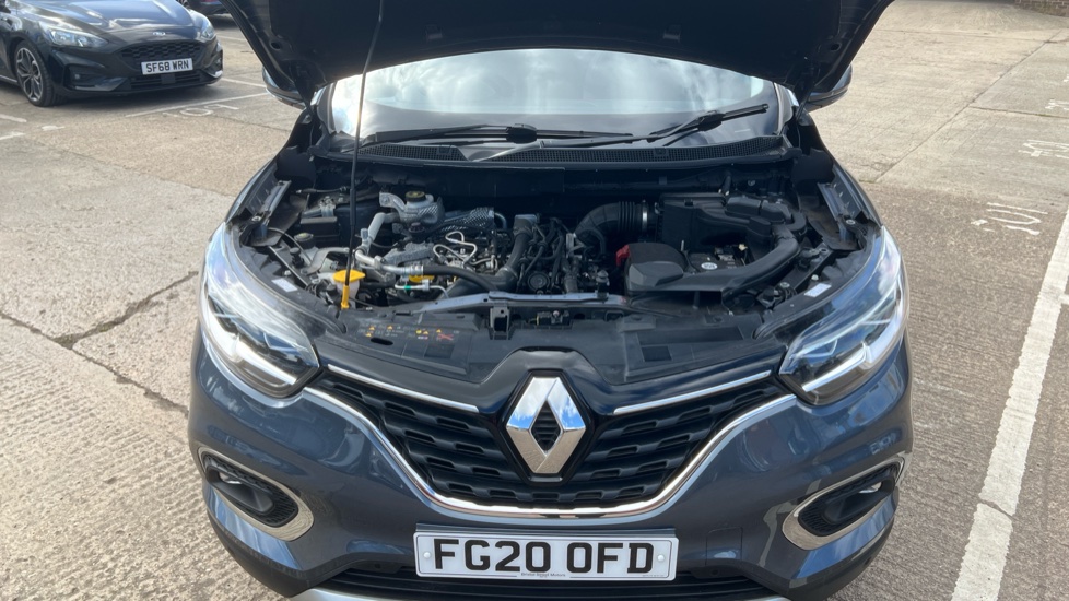Renault Kadjar 1.3 TCE S Edition 5dr Petrol Hatchback - Image 8